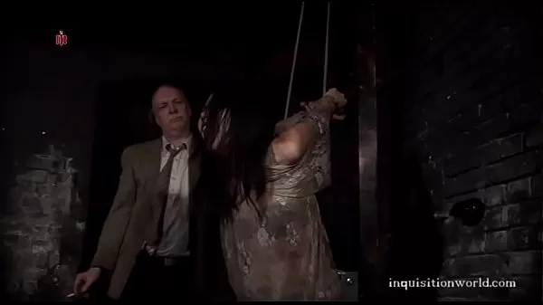 Террор вне закона похитили женщину и трахают толпой